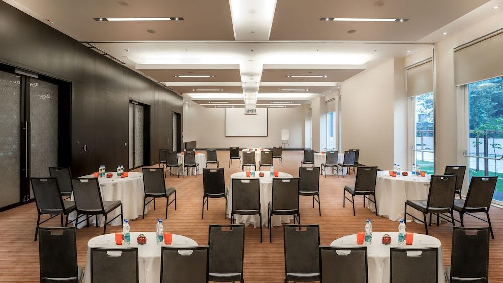 Hyatt Place Gurgaon Udyog Vihar Exteriér fotografie The 2014 conference room