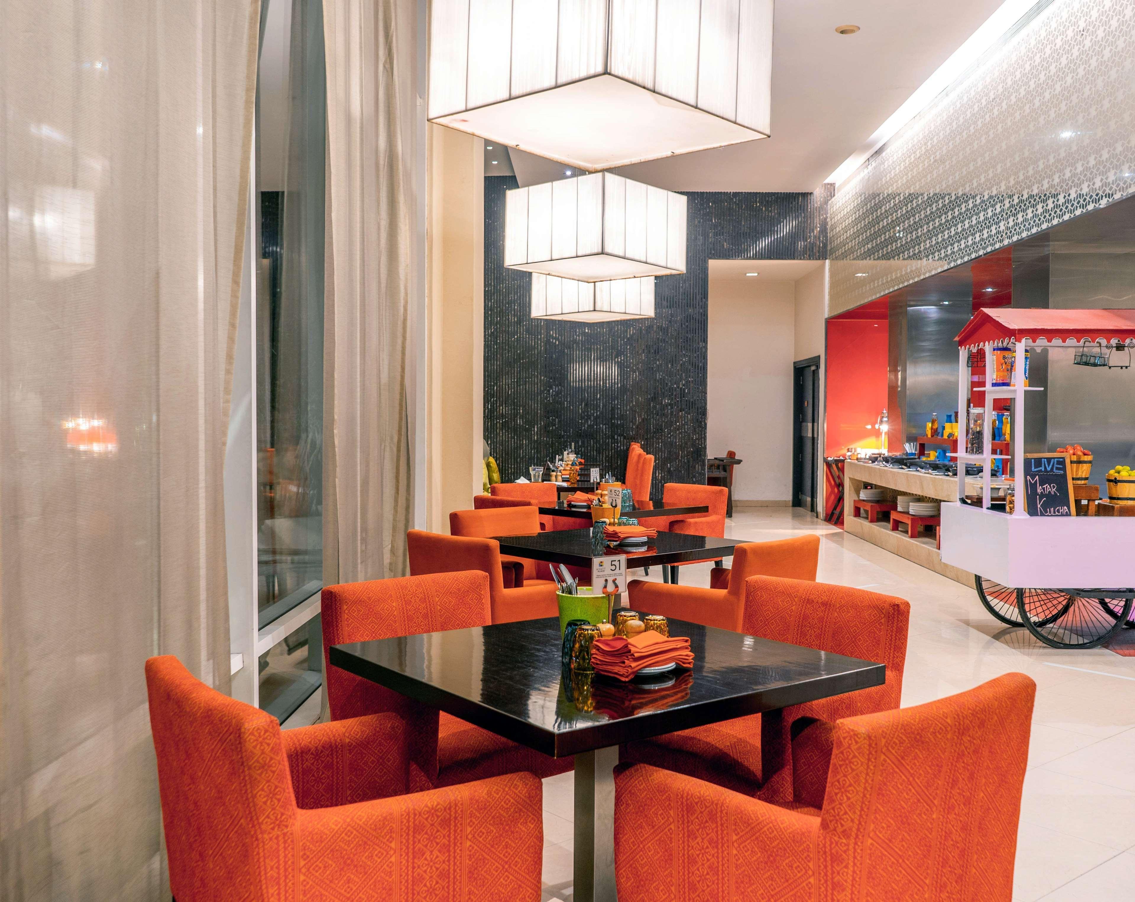 Hyatt Place Gurgaon Udyog Vihar Exteriér fotografie The restaurant