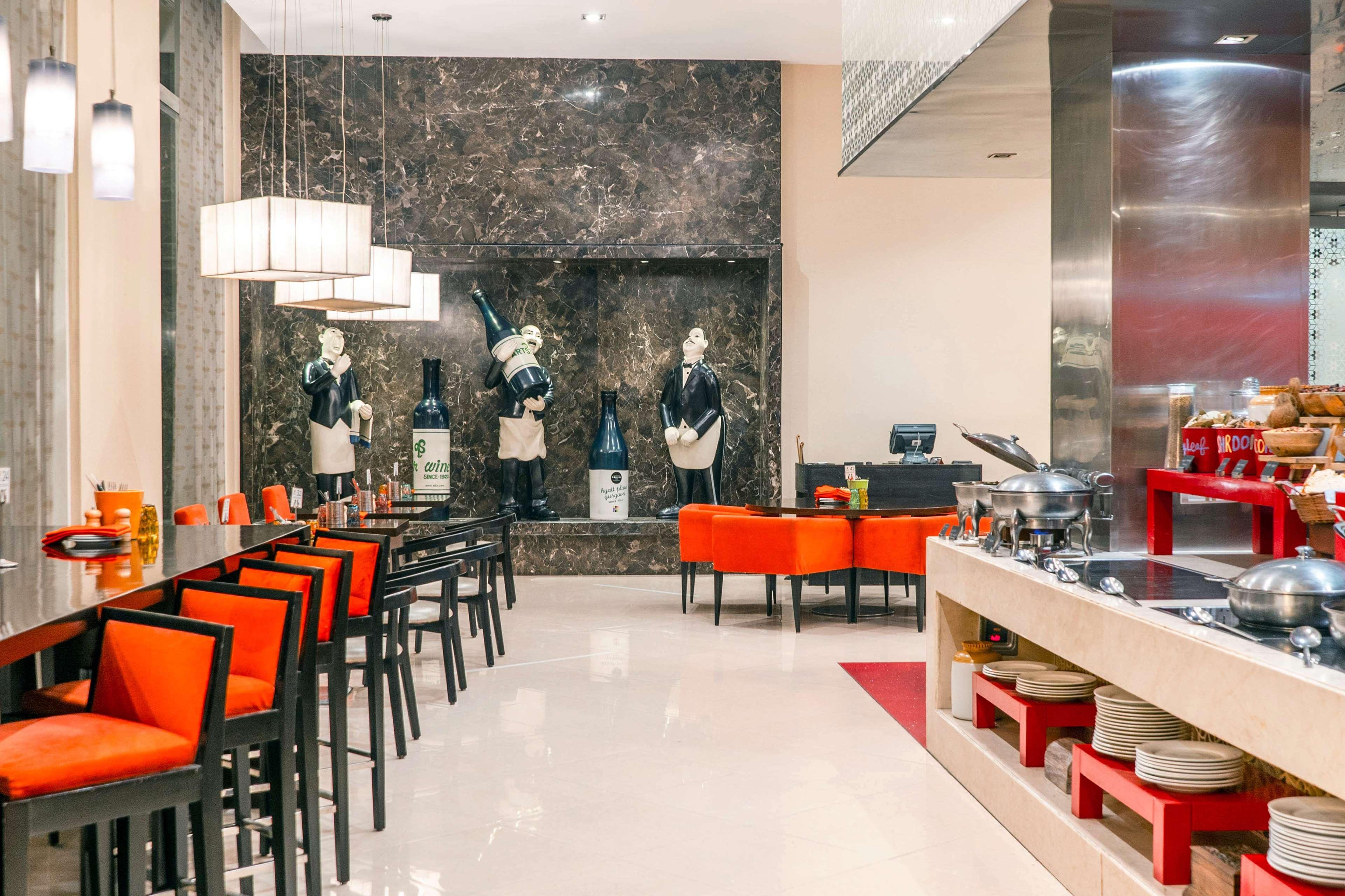 Hyatt Place Gurgaon Udyog Vihar Exteriér fotografie The restaurant