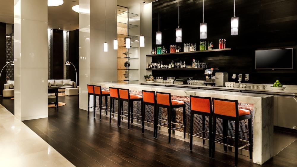 Hyatt Place Gurgaon Udyog Vihar Exteriér fotografie The bar at the lounge