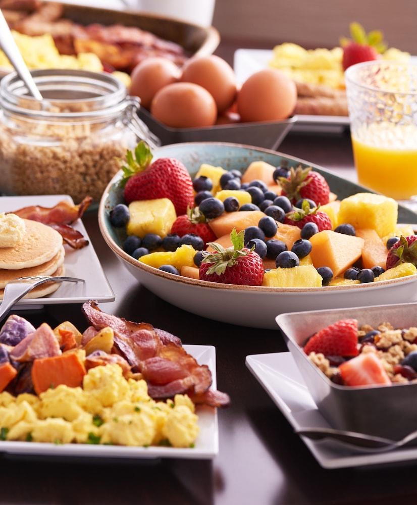 Hyatt Place Gurgaon Udyog Vihar Exteriér fotografie Fruit salad