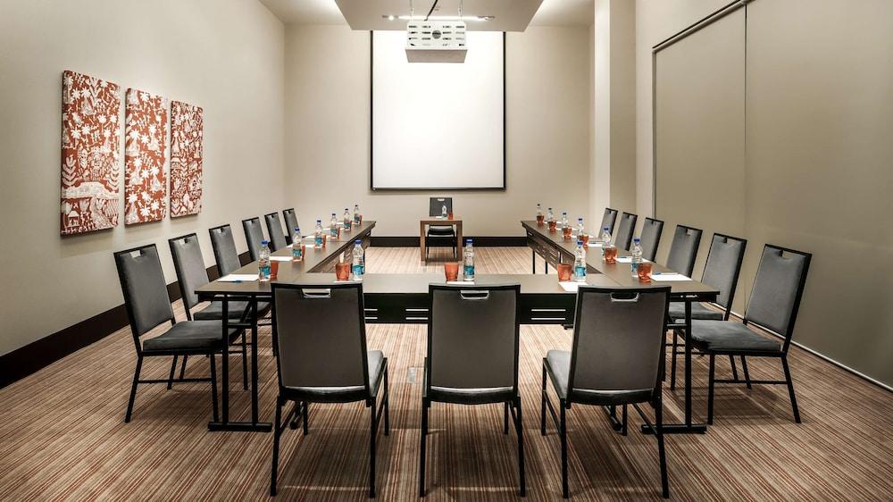 Hyatt Place Gurgaon Udyog Vihar Exteriér fotografie A meeting room at a hotel