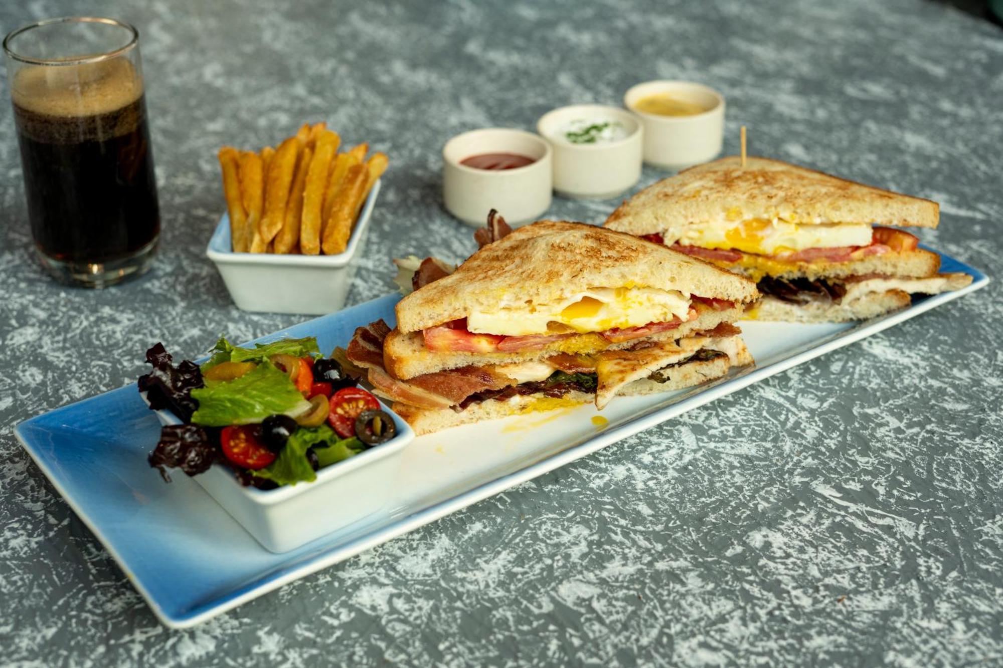Hyatt Place Gurgaon Udyog Vihar Exteriér fotografie A club sandwich