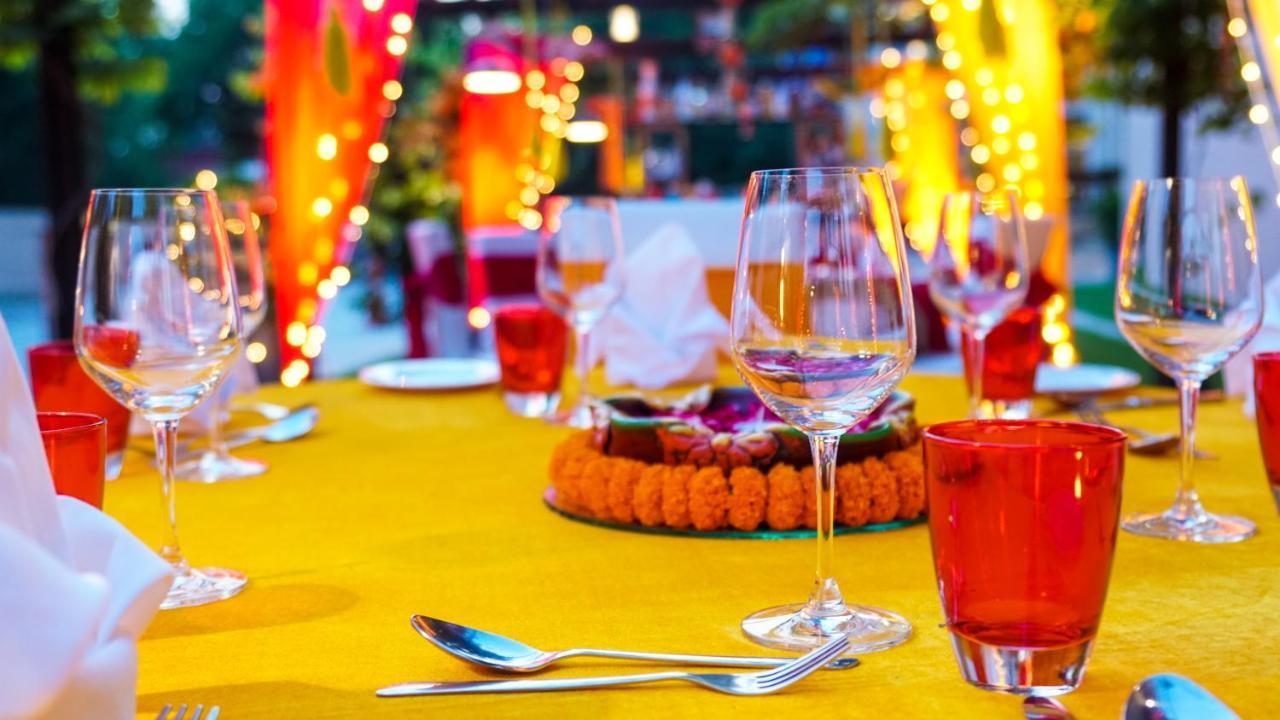 Hyatt Place Gurgaon Udyog Vihar Exteriér fotografie A table set for a meal
